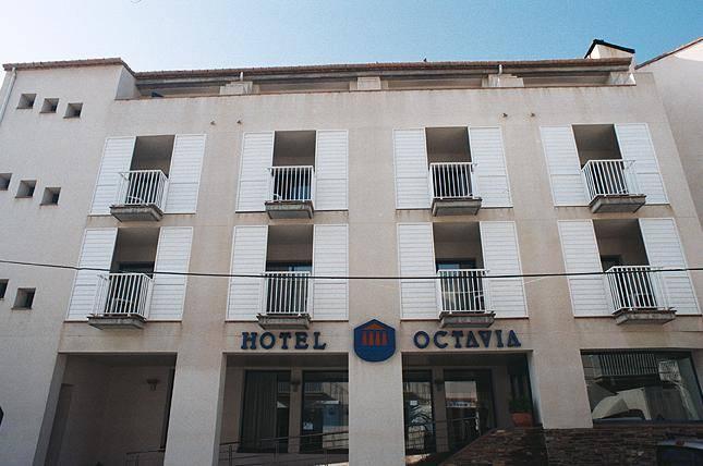 Hotel Octavia Cadaqués Esterno foto